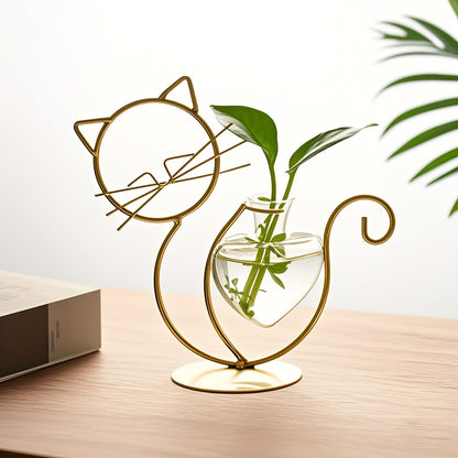 Minimally Designed Cat Shaped Wrought Iron Vase with Heart-shaped Small Glass Vase And Golden Metal Support Plant Rack, Suitable for Home Wedding Decoration\u002Fdesktop Glass Flowerpot Vase Rack, Creative Decoration for Home Terrace Lawn Garden