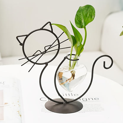 Minimally Designed Cat Shaped Wrought Iron Vase with Heart-shaped Small Glass Vase And Golden Metal Support Plant Rack, Suitable for Home Wedding Decoration\u002Fdesktop Glass Flowerpot Vase Rack, Creative Decoration for Home Terrace Lawn Garden